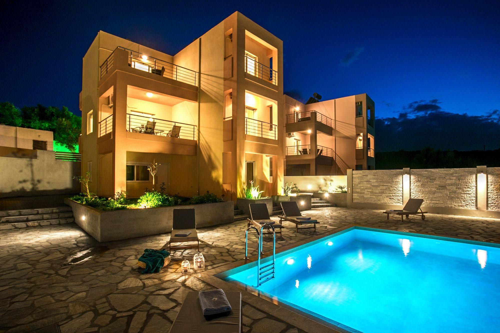 Cyan Icons Villas Tsivarás 外观 照片